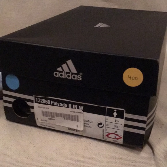 Adidas Women’s Rare Pulsado ll Indoor soccer - Picture 2 of 8